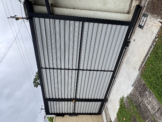 Automatic Sliding Gate Motor Installation