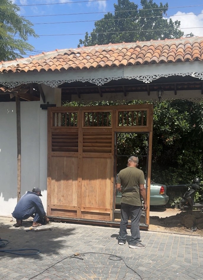 Dual Sliding Gate Motor Installation project photograph 9