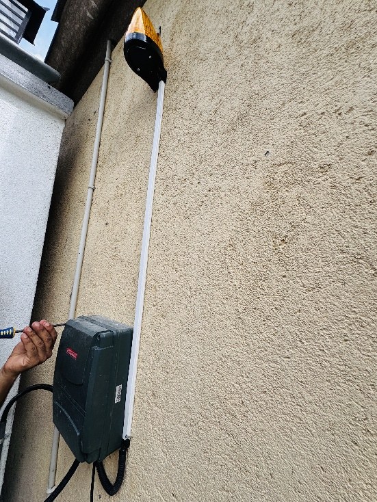 Swing Gate Motor Installation project photograph 5