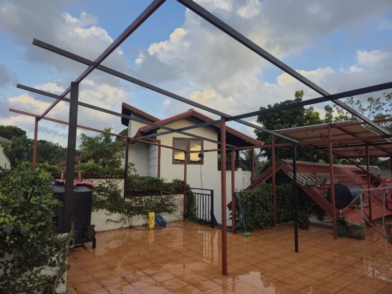 Custom Rooftop Solar Steel Support Structure project photograph 2
